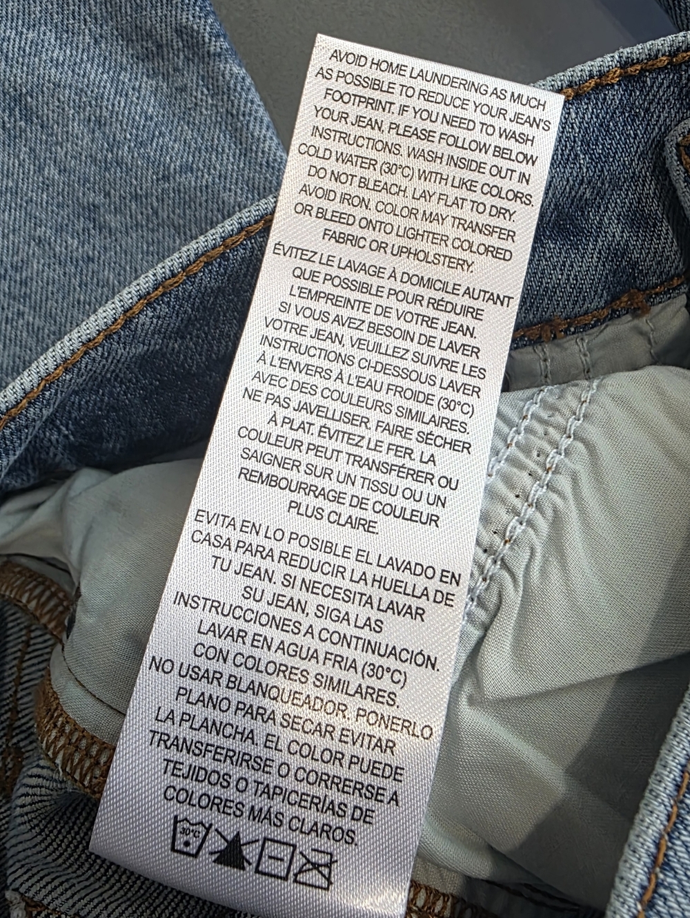 Frame The Rodeo Jeans - Picture 8 of 11